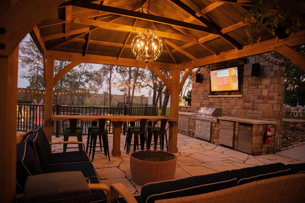 7744 Ranch Glamping Resort 奧斯汀 外观 照片