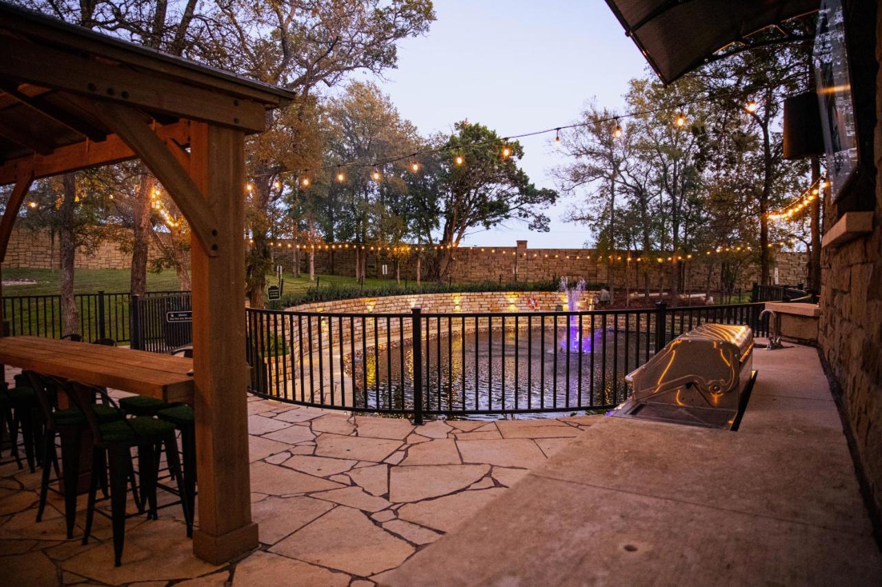 7744 Ranch Glamping Resort 奧斯汀 外观 照片