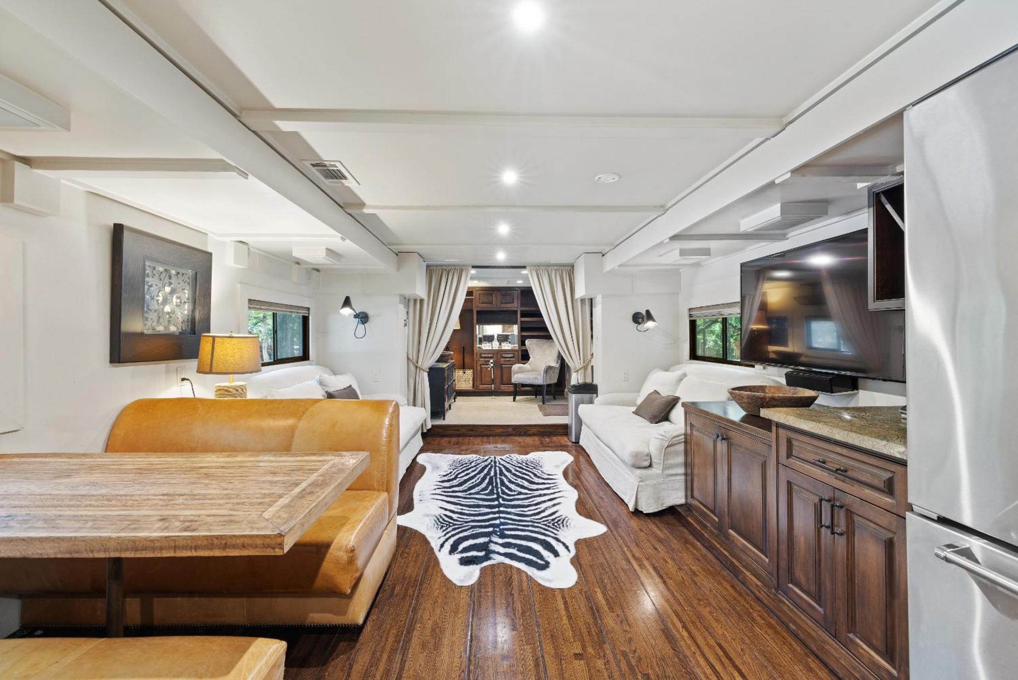 7744 Ranch Glamping Resort 奧斯汀 客房 照片