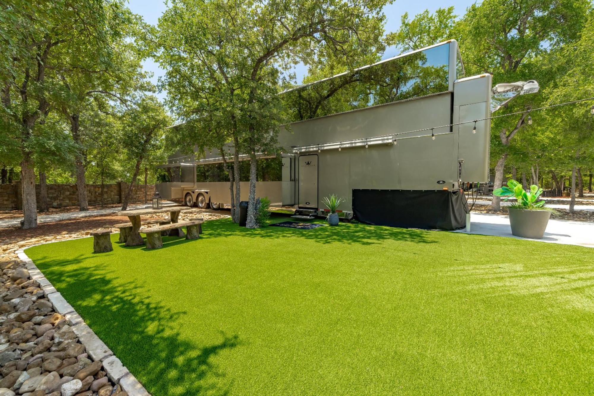 7744 Ranch Glamping Resort 奧斯汀 客房 照片
