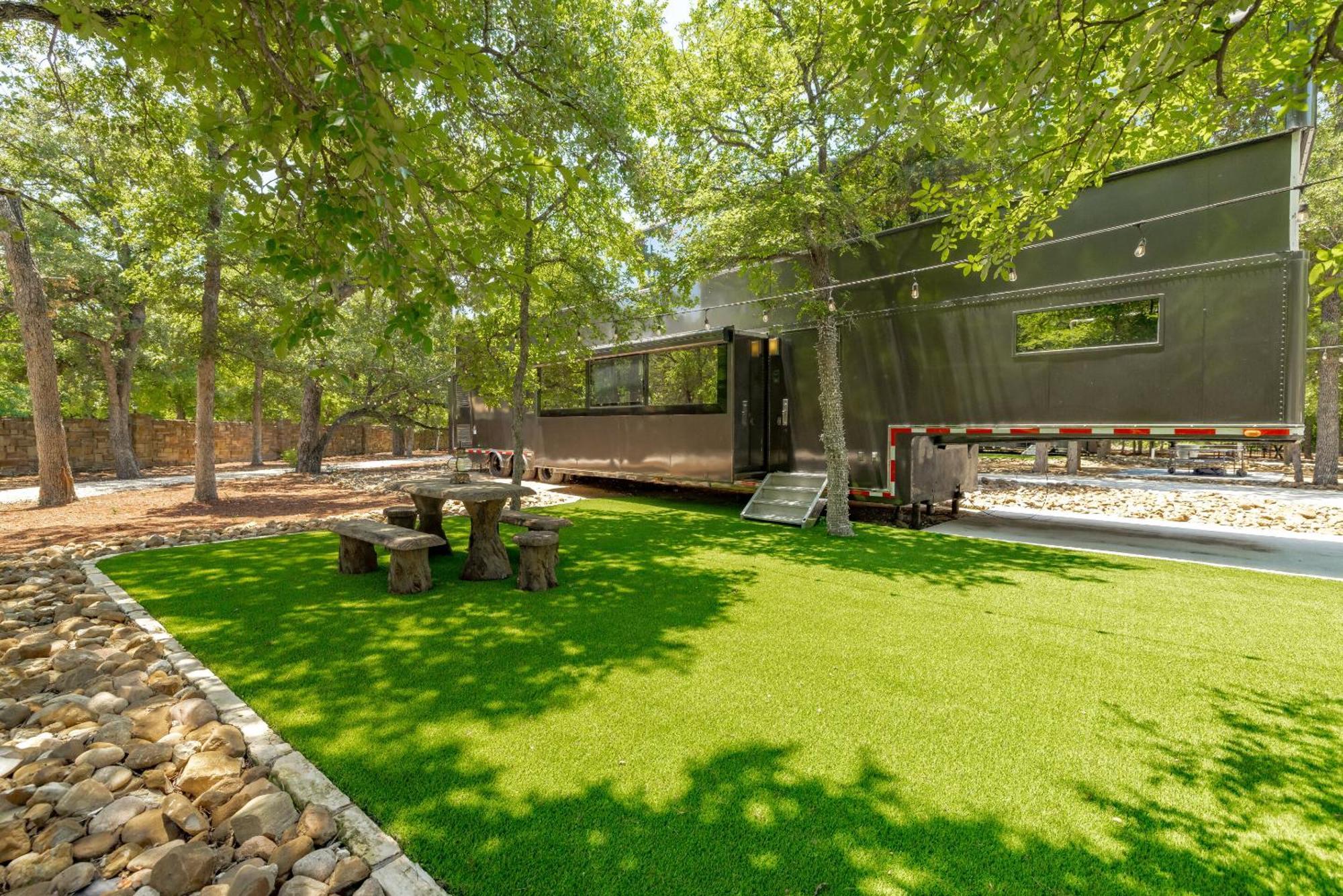 7744 Ranch Glamping Resort 奧斯汀 客房 照片